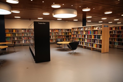 スワン図書館１.jpg