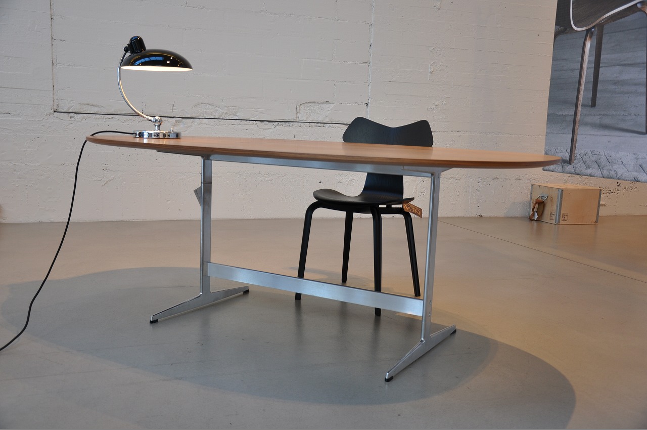 TABLE SERIESの可能性 – フリッツ・ハンセン正規専門店 / FRITZ HANSEN