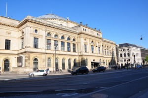 旧オペラハウス.jpg