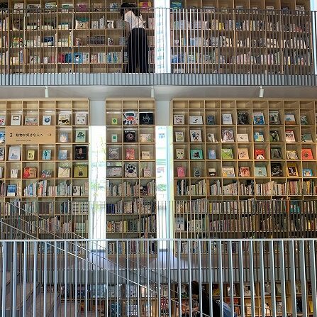 【アート・建築探訪】豊かな感性を物語で育む 子どものための文化施設『こども本の森 中之島』