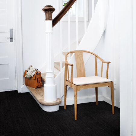 中国明代の椅子をリ・デザインし、数々の名作を生み出した不動の一脚｜チャイナチェア