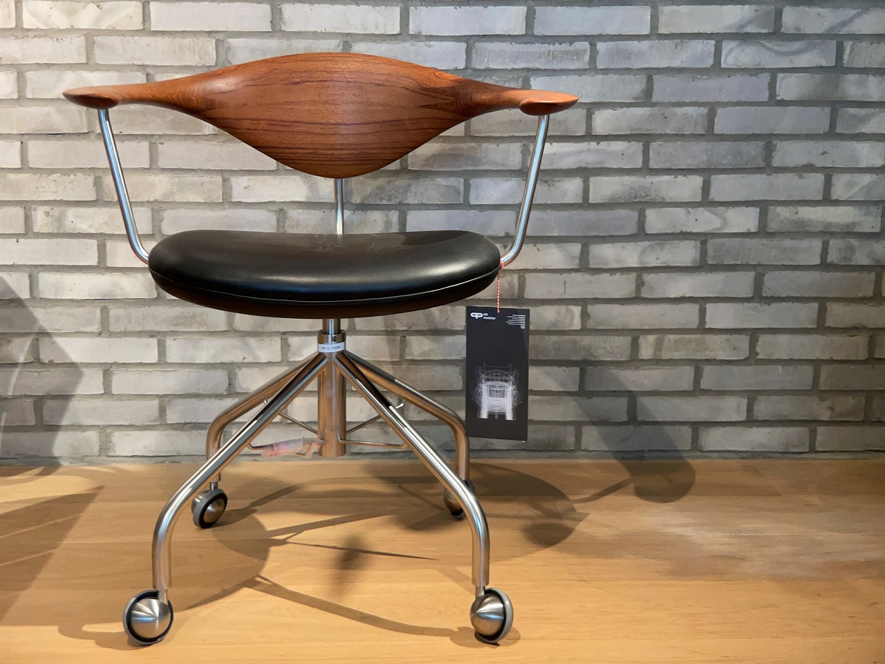 数量限定・特別生産】PP502 “スウィヴェルチェア” チークモデル