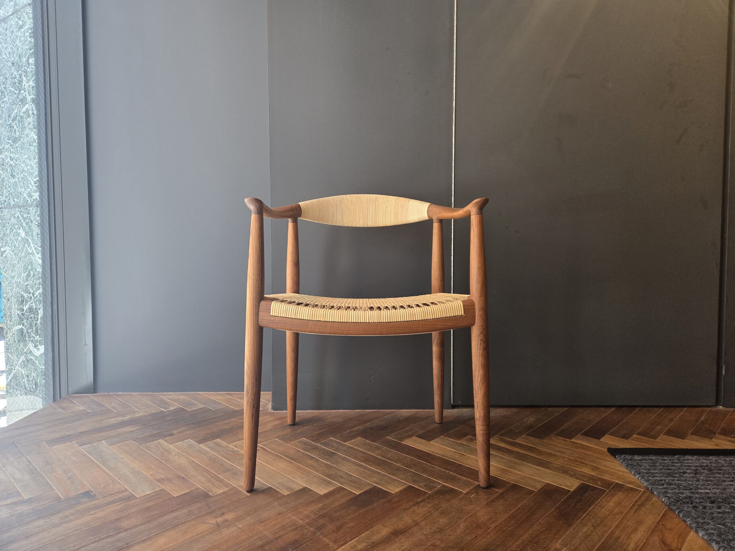 展示品のご紹介】PP501・PP503「ザ・チェア」 | DANSK MOBEL GALLERY