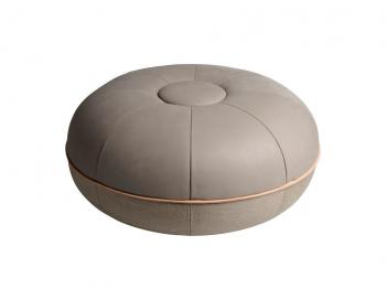 19318_Pouf by Cecilie Manz.jpg