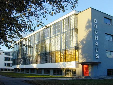 bauhaus-250403_top.jpg